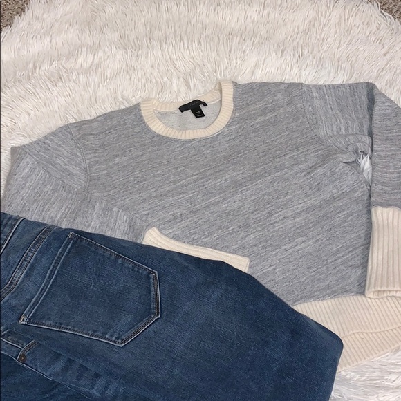 Cute J Crew crewneck cropped sweater! - Picture 6 of 6